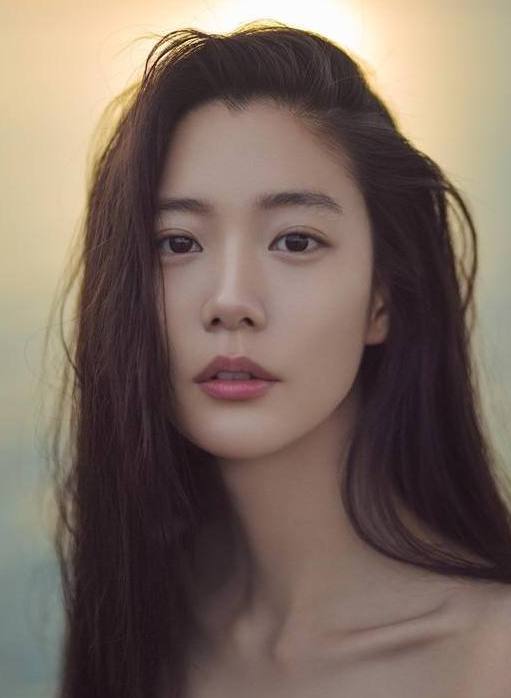 霓虹舞娘